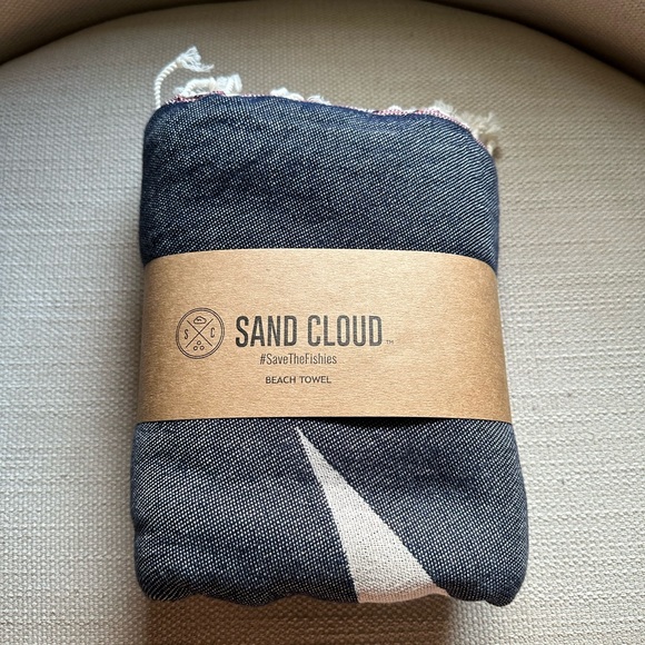 🧨🇺🇸Sand Cloud! LARGE Sand Resistant 100% Turkish Towel in 'Crackle'! NWT! - Picture 2 of 4